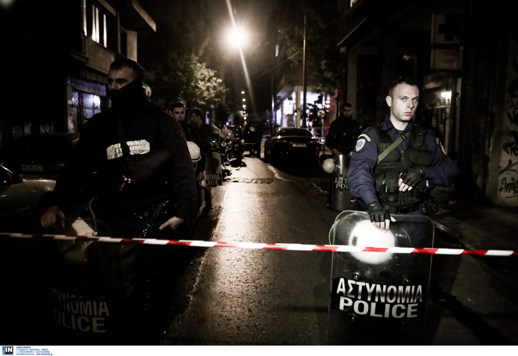 Επίθεση στα γραφεία του ΠΑΣΟΚ: Ανάληψη ευθύνης από την «Επαναστατική Αυτοάμυνα» | Pagenews.gr Επίθεση στα γραφεία του ΠΑΣΟΚ: Ανάληψη ευθύνης από την «Επαναστατική Αυτοάμυνα» | Pagenews.gr
