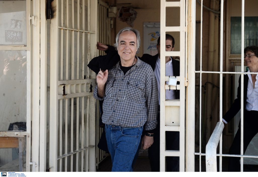 Δημήτρης Κουφοντίνας: Νέα διήμερη άδεια – Αύριο βγαίνει από την φυλακή (vid) | Pagenews.gr Δημήτρης Κουφοντίνας: Νέα διήμερη άδεια – Αύριο βγαίνει από την φυλακή (vid) | Pagenews.gr