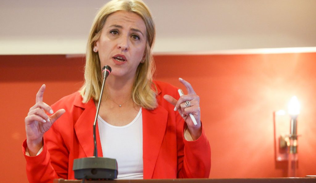 Ρένα Δούρου: Δεν θα επωμιστώ την ευθύνη άλλων | Pagenews.gr Ρένα Δούρου: Δεν θα επωμιστώ την ευθύνη άλλων | Pagenews.gr