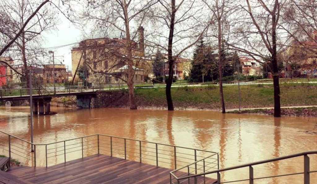 Τρίκαλα: Προβλήματα από τις βροχές – Υπερχείλισαν τα ποτάμια | Pagenews.gr Τρίκαλα: Προβλήματα από τις βροχές – Υπερχείλισαν τα ποτάμια | Pagenews.gr