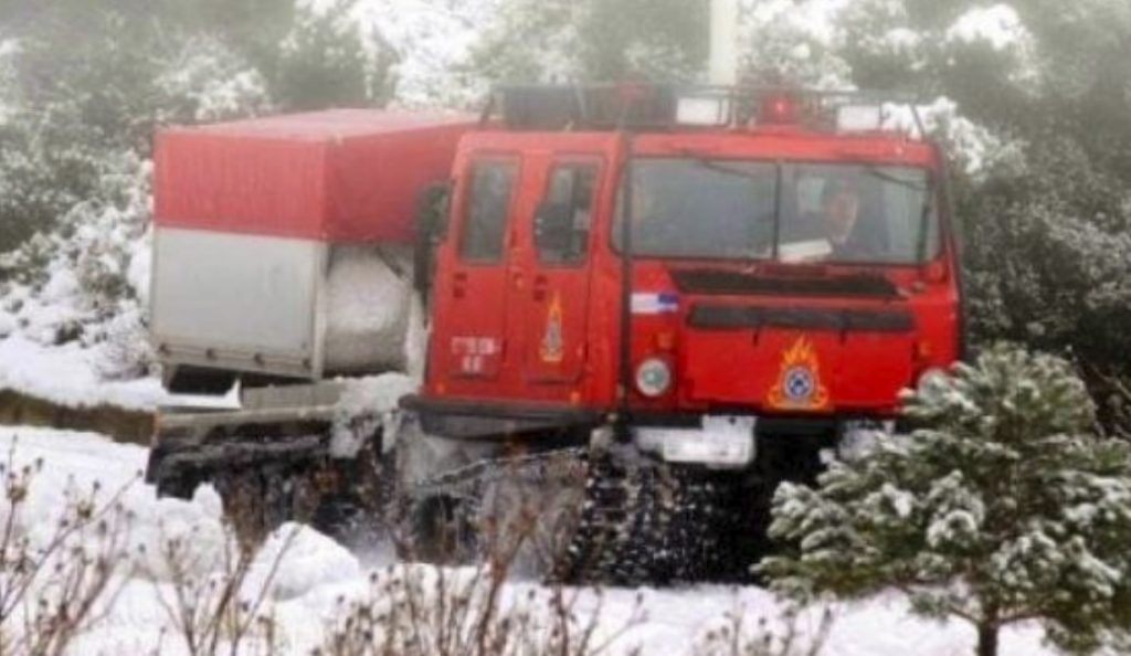 Λαμία: Σε εξέλιξη επιχείρηση απεγκλωβισμού 4 ατόμων | Pagenews.gr Λαμία: Σε εξέλιξη επιχείρηση απεγκλωβισμού 4 ατόμων | Pagenews.gr
