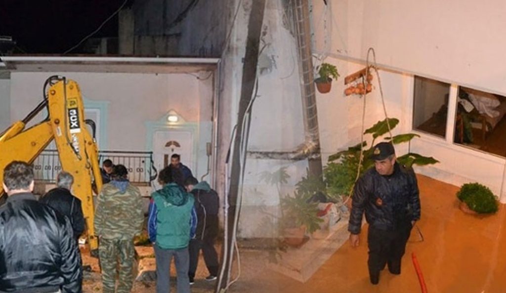 Πρέβεζα: Ένταση στο Δημοτικό Συμβούλιο για τις πλημμύρες στον Λούρο | Pagenews.gr Πρέβεζα: Ένταση στο Δημοτικό Συμβούλιο για τις πλημμύρες στον Λούρο | Pagenews.gr
