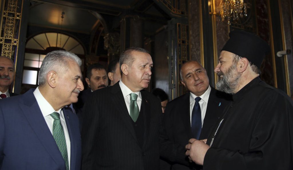 Κωνσταντινούπολη: Στα θυρανοίξια ορθόδοξης εκκλησίας ο Ερντογάν (pics) | Pagenews.gr Κωνσταντινούπολη: Στα θυρανοίξια ορθόδοξης εκκλησίας ο Ερντογάν (pics) | Pagenews.gr