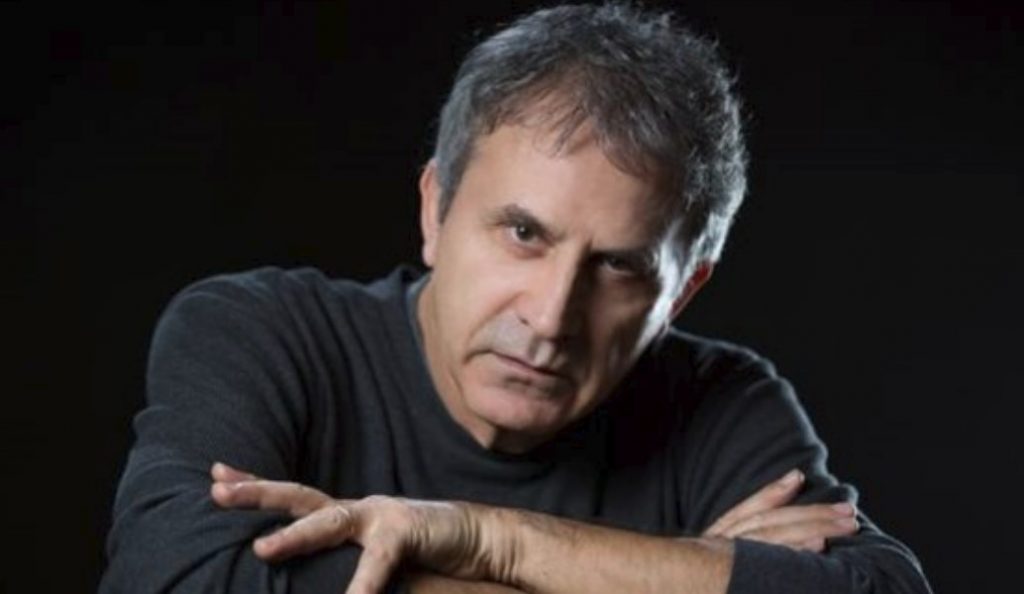 Γιώργος Νταλάρας: Το «αντίο» στον Τζίμη Πανούση | Pagenews.gr Γιώργος Νταλάρας: Το «αντίο» στον Τζίμη Πανούση | Pagenews.gr
