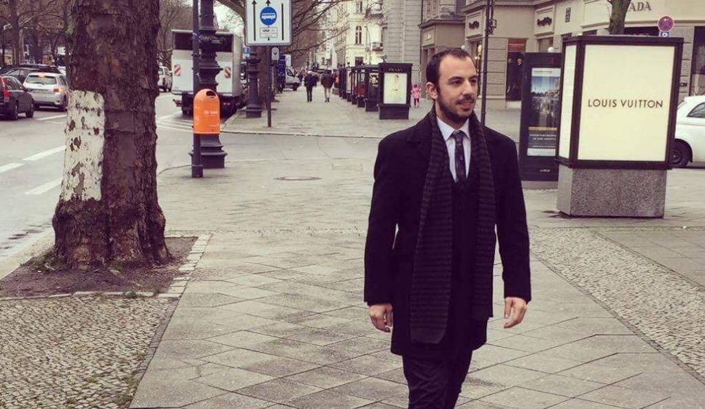 ΣΥΡΙΖΑ: Να αποπεμφθεί ο ΟΝΝΕΔίτης που χαρακτήρισε «πιθήκους» τους Σκοπιανούς | Pagenews.gr ΣΥΡΙΖΑ: Να αποπεμφθεί ο ΟΝΝΕΔίτης που χαρακτήρισε «πιθήκους» τους Σκοπιανούς | Pagenews.gr