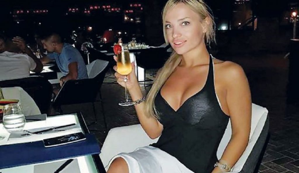 Οι 5 πιο «καυτές» φωτογραφίες της Αγγελικής Κοκαλίτσα που αναστατώνει το Survivor (pics) | Pagenews.gr Οι 5 πιο «καυτές» φωτογραφίες της Αγγελικής Κοκαλίτσα που αναστατώνει το Survivor (pics) | Pagenews.gr