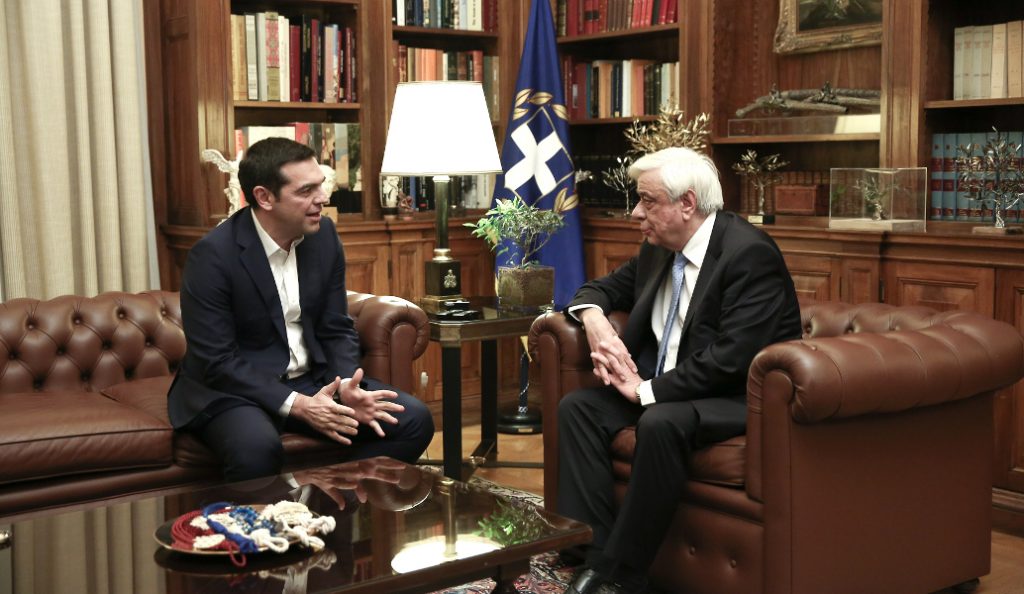 Παυλόπουλος: Τα Σκόπια να εξαλείψουν τον αλυτρωτισμό – Τσίπρας: Έγιναν βήματα | Pagenews.gr Παυλόπουλος: Τα Σκόπια να εξαλείψουν τον αλυτρωτισμό – Τσίπρας: Έγιναν βήματα | Pagenews.gr
