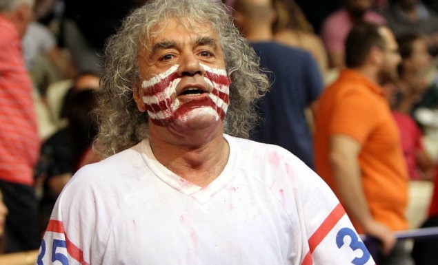 «Πλακώθηκαν» Τάκης και Άκης για το μπάσκετ ! | Pagenews.gr «Πλακώθηκαν» Τάκης και Άκης για το μπάσκετ ! | Pagenews.gr