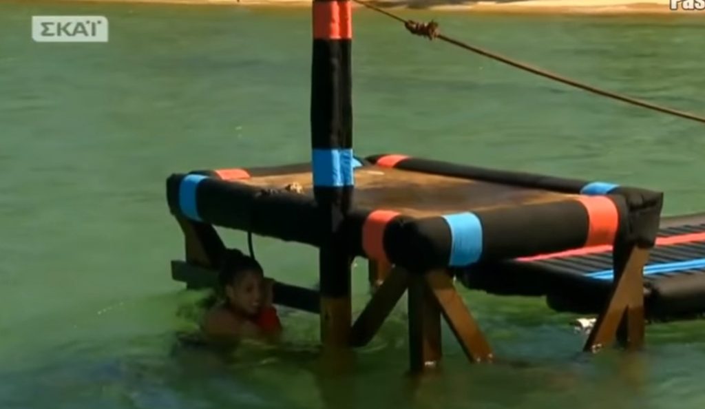 Survivor 2: Τραυματίστηκε την ώρα του αγωνίσματος η Μαρία Σαμαρινού (vid) | Pagenews.gr Survivor 2: Τραυματίστηκε την ώρα του αγωνίσματος η Μαρία Σαμαρινού (vid) | Pagenews.gr