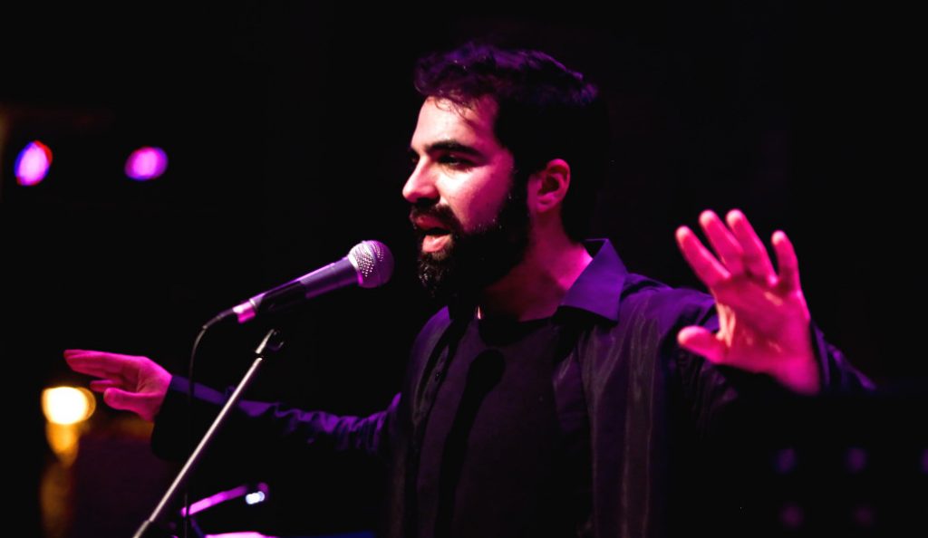 Ο «Ακυκλοφόρητος» Γιωργής Τσουρής ξανά LIve στο «Άλικο» | Pagenews.gr Ο «Ακυκλοφόρητος» Γιωργής Τσουρής ξανά LIve στο «Άλικο» | Pagenews.gr