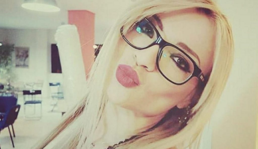 Είστε σίγουροι πως θέλετε να φύγει η Αγγελική Κοκαλίτσα απ’ το Survivor; Δείτε τι θα χάσετε (pics) | Pagenews.gr Είστε σίγουροι πως θέλετε να φύγει η Αγγελική Κοκαλίτσα απ’ το Survivor; Δείτε τι θα χάσετε (pics) | Pagenews.gr
