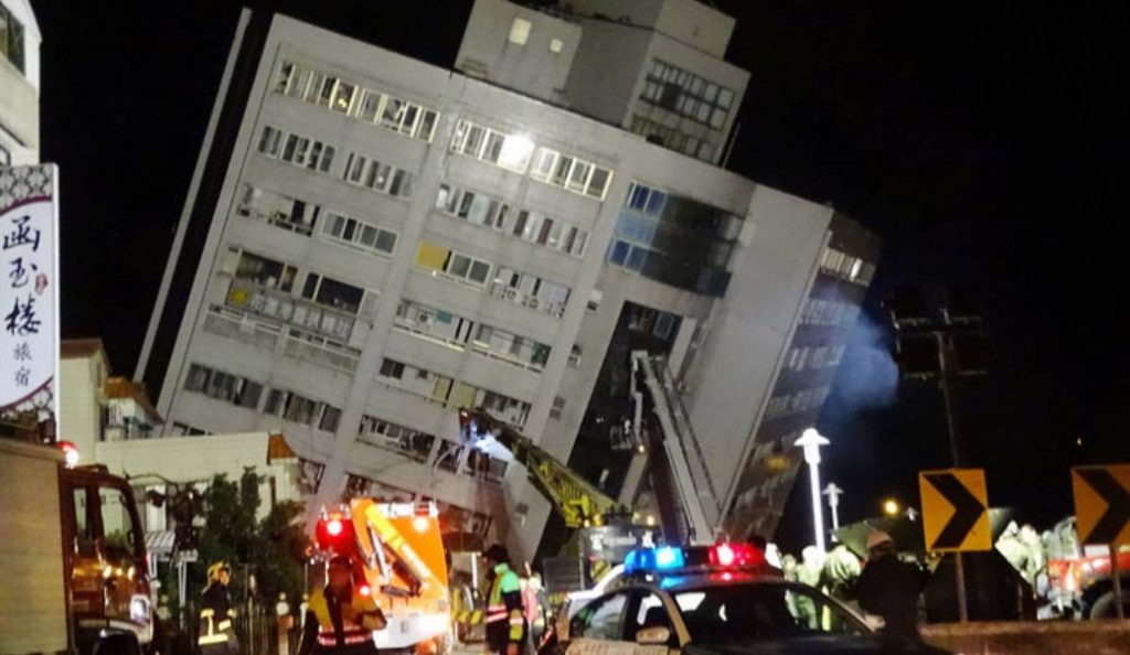 Ταϊβάν: Τουλάχιστον τέσσερις νεκροί και 145 αγνοούμενοι από τον σεισμό (pics) | Pagenews.gr Ταϊβάν: Τουλάχιστον τέσσερις νεκροί και 145 αγνοούμενοι από τον σεισμό (pics) | Pagenews.gr
