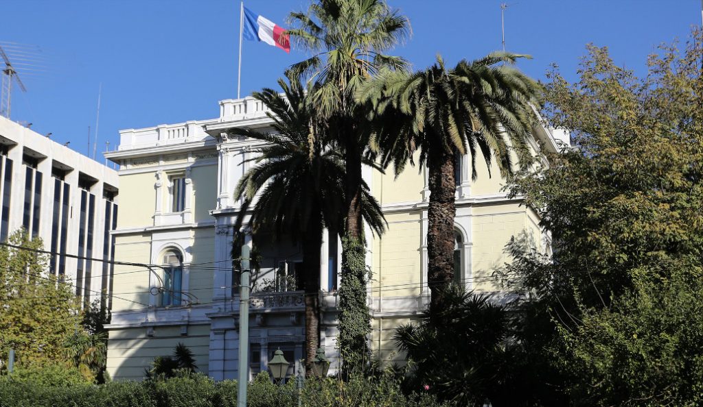 Λύνει τις «παρεξηγήσεις» με νέο email η γαλλική πρεσβεία | Pagenews.gr Λύνει τις «παρεξηγήσεις» με νέο email η γαλλική πρεσβεία | Pagenews.gr