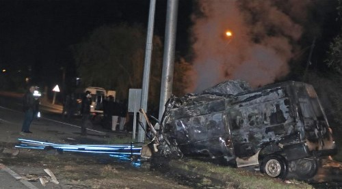 Φρικτό τροχαίο στην Τουρκία – Κάηκαν ζωντανοί 17 μετανάστες (pic) | Pagenews.gr Φρικτό τροχαίο στην Τουρκία – Κάηκαν ζωντανοί 17 μετανάστες (pic) | Pagenews.gr
