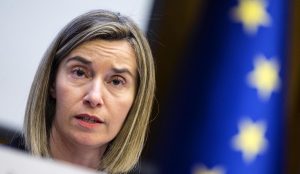 Σκόπια: Συγχαρητήρια Μογκερίνι και Χαν για την υπερψήφιση της συνταγματικής αναθεώρησης στην ΠΓΔΜ | Pagenews.gr Σκόπια: Συγχαρητήρια Μογκερίνι και Χαν για την υπερψήφιση της συνταγματικής αναθεώρησης στην ΠΓΔΜ | Pagenews.gr