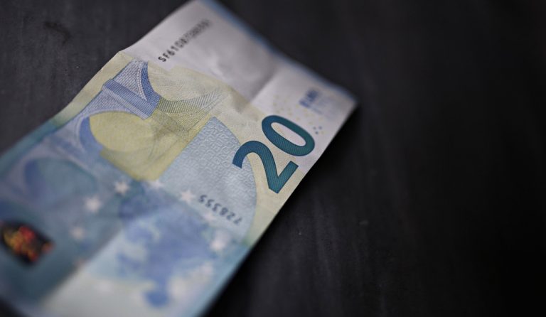 Κοινωνικό Εισόδημα Αλληλεγγύης: Πότε θα καταβληθεί