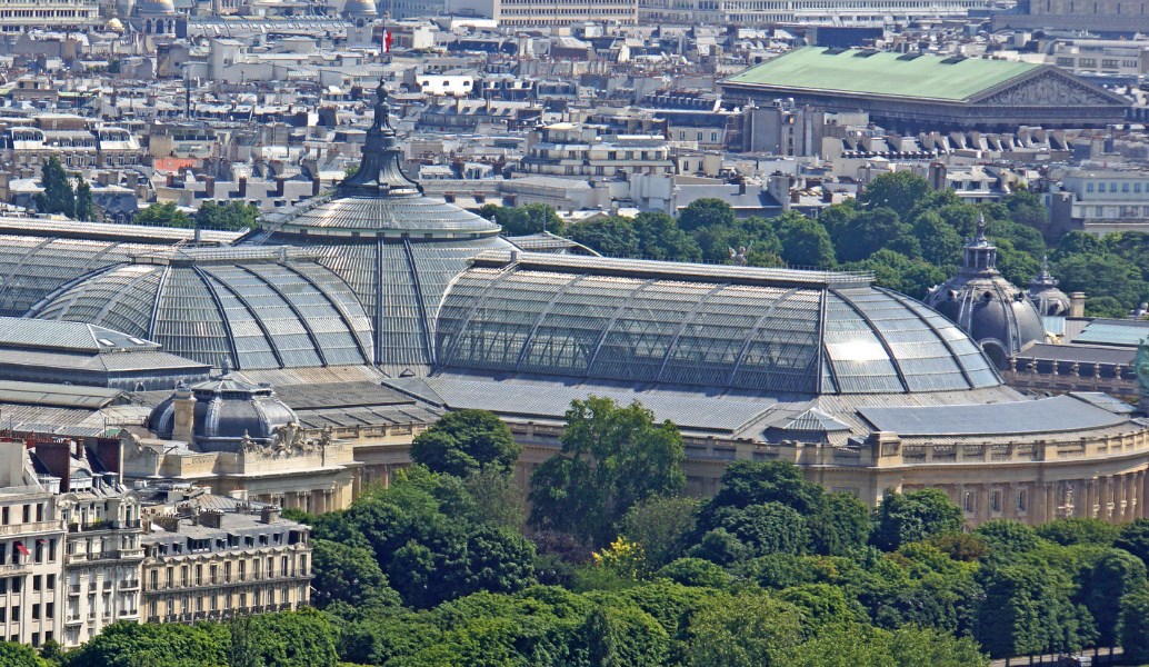 Παρίσι: Μεγαλείο, πίσω από τον τρόμο