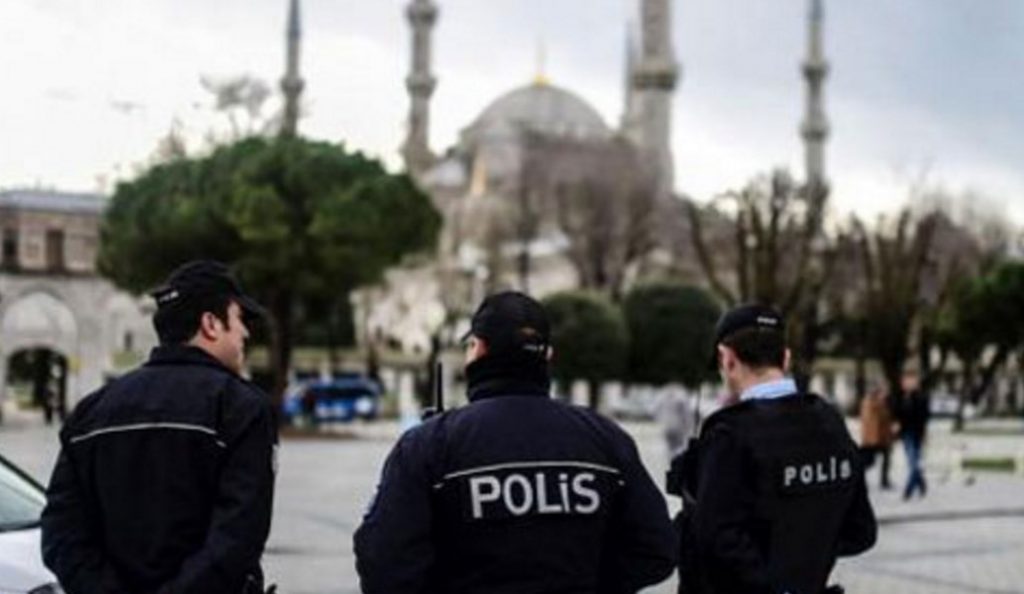 Τουρκία: Συνελήφθη ζευγάρι Γάλλων για σχέσεις με το Ισλαμικό Κράτος | Pagenews.gr Τουρκία: Συνελήφθη ζευγάρι Γάλλων για σχέσεις με το Ισλαμικό Κράτος | Pagenews.gr
