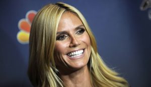Το Instagram «υποκλίνεται» στα οπίσθια της Heidi Klum (pics) | Pagenews.gr Το Instagram «υποκλίνεται» στα οπίσθια της Heidi Klum (pics) | Pagenews.gr