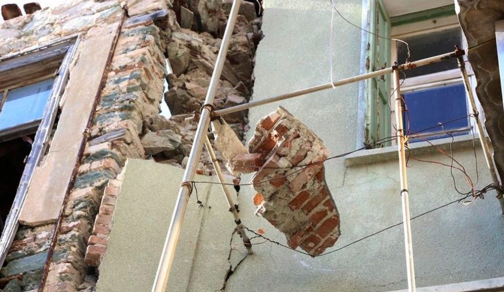 Δήμος Λέσβου: Αρμόδιος για την συλλογή και διαχείριση προϊόντων κατεδάφισης σεισμόπληκτων κτισμάτων | Pagenews.gr Δήμος Λέσβου: Αρμόδιος για την συλλογή και διαχείριση προϊόντων κατεδάφισης σεισμόπληκτων κτισμάτων | Pagenews.gr