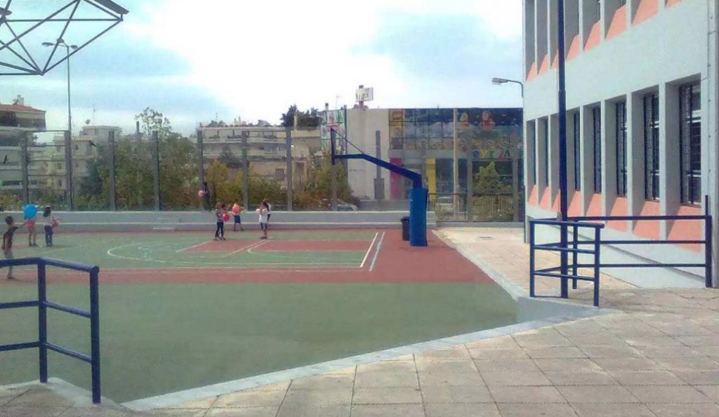 Αγρίνιο: Κλειστά δύο σχολεία μετά από ρίψη ναφθαλίνης | Pagenews.gr Αγρίνιο: Κλειστά δύο σχολεία μετά από ρίψη ναφθαλίνης | Pagenews.gr