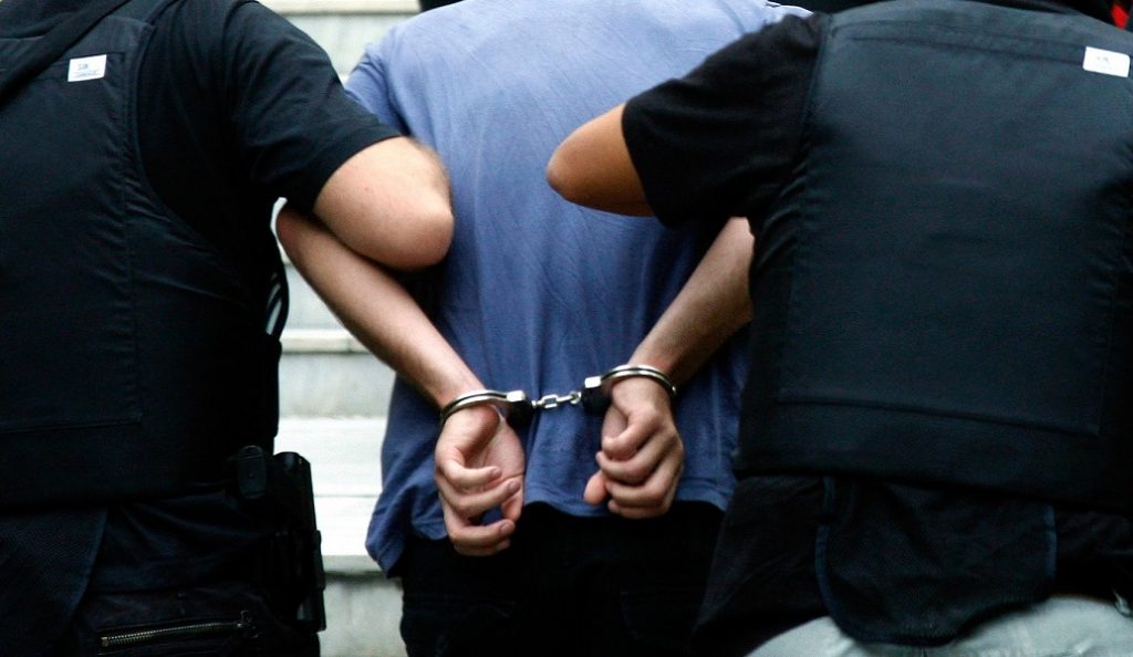 Έπαιζε στοιχήματα και δεν τα πλήρωνε πρώην ξένος ποδοσφαιριστής του Άρη | Pagenews.gr Έπαιζε στοιχήματα και δεν τα πλήρωνε πρώην ξένος ποδοσφαιριστής του Άρη | Pagenews.gr