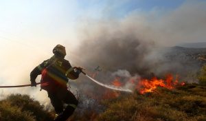 ΦΩΤΙΑ ΤΩΡΑ: Υπό έλεγχο η φωτιά στην Κερατέα | Pagenews.gr ΦΩΤΙΑ ΤΩΡΑ: Υπό έλεγχο η φωτιά στην Κερατέα | Pagenews.gr