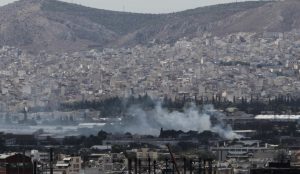 Υπό μερικό έλεγχο η πυρκαγιά που ξέσπασε σε μεταφορική εταιρεία στην περιοχή του Ρέντη | Pagenews.gr Υπό μερικό έλεγχο η πυρκαγιά που ξέσπασε σε μεταφορική εταιρεία στην περιοχή του Ρέντη | Pagenews.gr