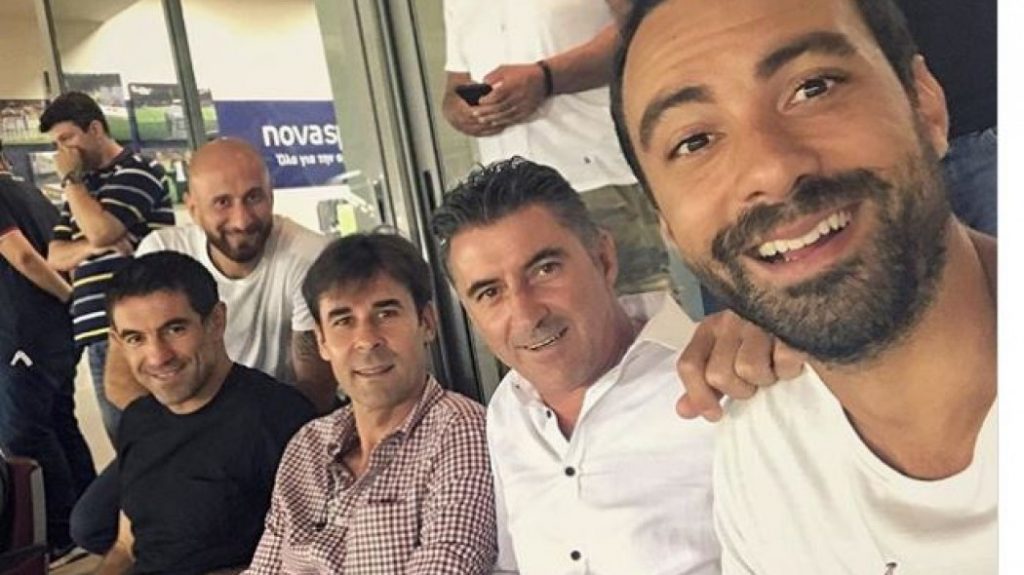 Ποιος πρωταθλητής Ευρώπης του 2004 θα πάει στο «Survivor 2»; (pic) | Pagenews.gr Ποιος πρωταθλητής Ευρώπης του 2004 θα πάει στο «Survivor 2»; (pic) | Pagenews.gr