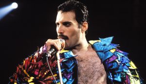 Freddie Mercury: Σαν σήμερα γεννήθηκε ο τραγουδιστής των Queen (vid) | Pagenews.gr Freddie Mercury: Σαν σήμερα γεννήθηκε ο τραγουδιστής των Queen (vid) | Pagenews.gr