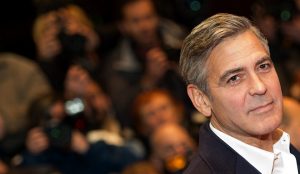 Τζορτζ Κλούνεϊ: Οι πρώτες εικόνες μετά το τροχαίο (pics) | Pagenews.gr Τζορτζ Κλούνεϊ: Οι πρώτες εικόνες μετά το τροχαίο (pics) | Pagenews.gr