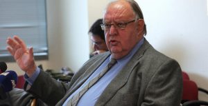 Πάγκαλος για Εξάρχεια: Χρειάζεται η παρέμβαση στρατού για να «καθαρίσουν» | Pagenews.gr Πάγκαλος για Εξάρχεια: Χρειάζεται η παρέμβαση στρατού για να «καθαρίσουν» | Pagenews.gr