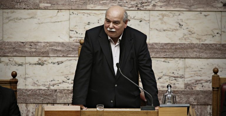 Βούτσης για Καμμένο: Δεν είναι εύκολο να καταλάβω τι προτείνει