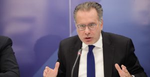 Κουμουτσάκος: Δεν μπορεί να αποκλειστεί επεισόδιο με την Τουρκία | Pagenews.gr Κουμουτσάκος: Δεν μπορεί να αποκλειστεί επεισόδιο με την Τουρκία | Pagenews.gr