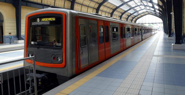 ΗΣΑΠ: Γυναίκα έπεσε στις γραμμές του ηλεκτρικού στο Μοσχάτο