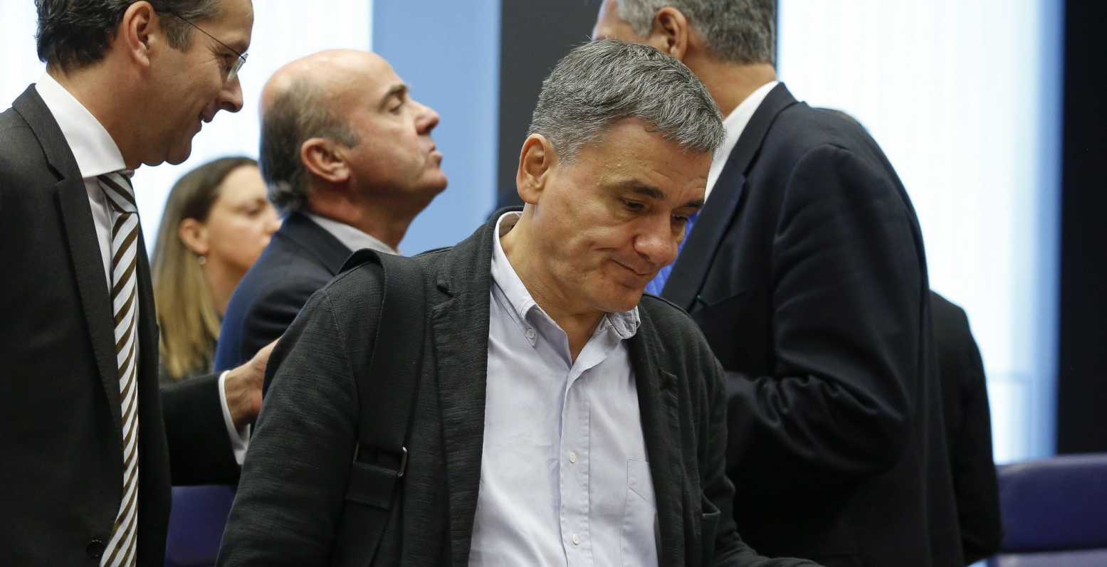 Σβήνουν και οι τελευταίες “κόκκινες” γραμμές