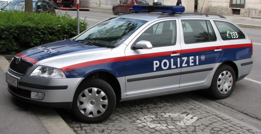 Δύο περίεργες επιθέσεις με μαχαίρι στην Αυστρία | Pagenews.gr Δύο περίεργες επιθέσεις με μαχαίρι στην Αυστρία | Pagenews.gr