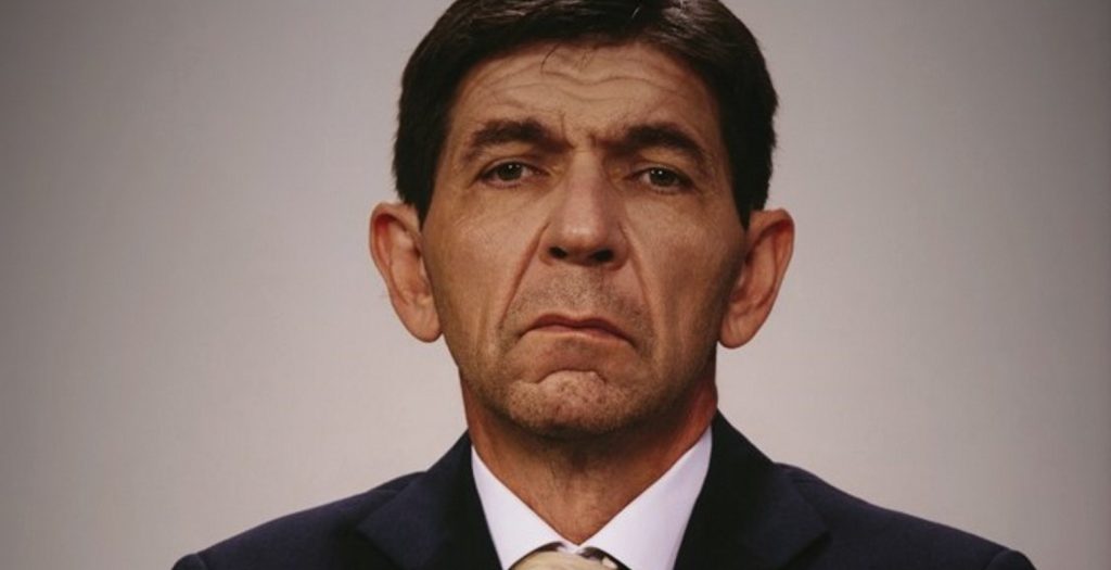 «Εκτός Ύλης» ή «Ο μονόλογος ενός καθ’ ομολογία παράλογου» | Pagenews.gr «Εκτός Ύλης» ή «Ο μονόλογος ενός καθ’ ομολογία παράλογου» | Pagenews.gr