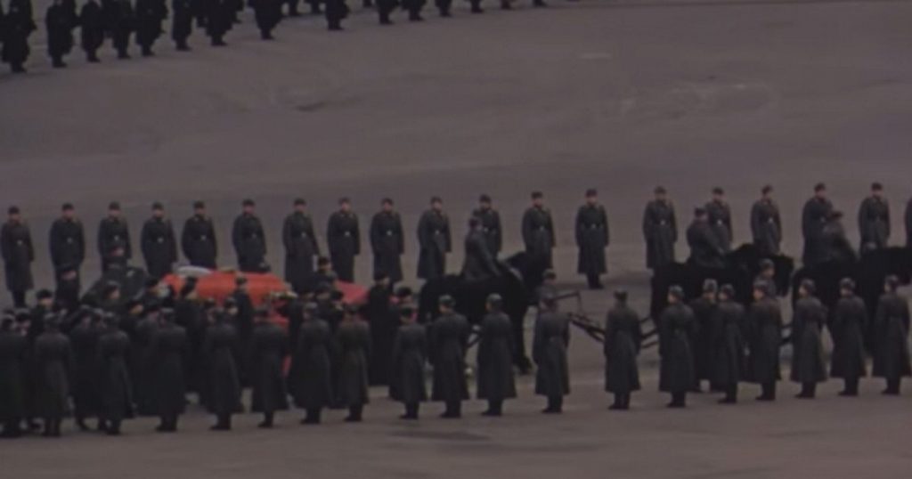 Έγχρωμο βίντεο-ντοκουμέντο από την κηδεία του Ιωσήφ Στάλιν | Pagenews.gr Έγχρωμο βίντεο-ντοκουμέντο από την κηδεία του Ιωσήφ Στάλιν | Pagenews.gr