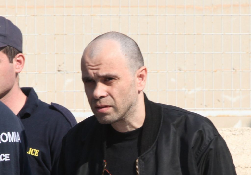 Μαζιώτης μιλάει για ΕΛΛ.ΑΣ. και δράστη του εγκλήματος στην Καστοριά! | Pagenews.gr Μαζιώτης μιλάει για ΕΛΛ.ΑΣ. και δράστη του εγκλήματος στην Καστοριά! | Pagenews.gr