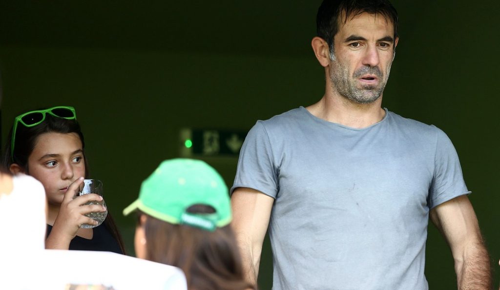 Ο Καραγκούνης παίζει… μπάσκετ | Pagenews.gr Ο Καραγκούνης παίζει… μπάσκετ | Pagenews.gr