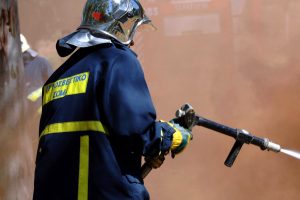 Κρήτη: Οδηγούσε την μηχανή του μέχρι που «λαμπάδιασε» στην Εθνική | Pagenews.gr Κρήτη: Οδηγούσε την μηχανή του μέχρι που «λαμπάδιασε» στην Εθνική | Pagenews.gr