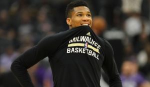 Γιάννης Αντετοκούνμπο: Το ESPN τον τοποθετεί πάνω από τον Ουέστμπρουκ, εμείς ακόμα τσακωνόμαστε | Pagenews.gr Γιάννης Αντετοκούνμπο: Το ESPN τον τοποθετεί πάνω από τον Ουέστμπρουκ, εμείς ακόμα τσακωνόμαστε | Pagenews.gr