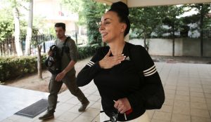Ελεύθερη η Βίκυ Σταμάτη για το «χρυσό» ασφαλιστικό συμβόλαιο | Pagenews.gr Ελεύθερη η Βίκυ Σταμάτη για το «χρυσό» ασφαλιστικό συμβόλαιο | Pagenews.gr