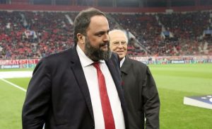 Αποφασισμένος ο Μαρινάκης να το γυρίσει – «Μάχη» για τον βράχο της άμυνας | Pagenews.gr Αποφασισμένος ο Μαρινάκης να το γυρίσει – «Μάχη» για τον βράχο της άμυνας | Pagenews.gr