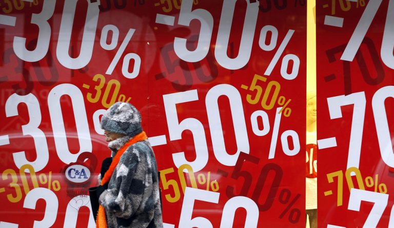 Χειμερινές εκπτώσεις 2019: Όλα έτοιμα για την «πρεμιέρα» – Πόσο θα διαρκέσουν