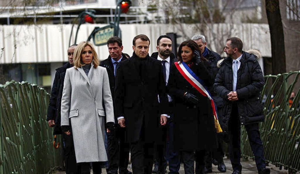 Γαλλία: Φόρο τιμης στα θύματα του Charlie Hebdo | Pagenews.gr Γαλλία: Φόρο τιμης στα θύματα του Charlie Hebdo | Pagenews.gr