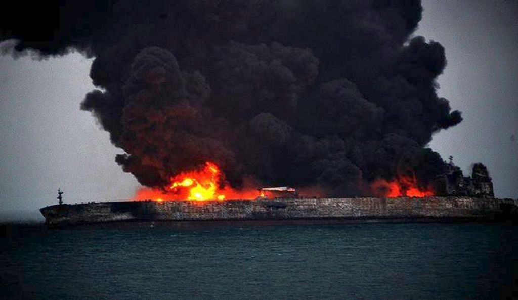 Κίνα: 32 αγννοούμενοι έπειτα από σύγκρουση δύο πλοίων | Pagenews.gr Κίνα: 32 αγννοούμενοι έπειτα από σύγκρουση δύο πλοίων | Pagenews.gr