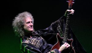 Μπράιαν Μέι: Ο κιθαρίστας των Queen προειδοποιεί για το οδυνηρό Brexit | Pagenews.gr Μπράιαν Μέι: Ο κιθαρίστας των Queen προειδοποιεί για το οδυνηρό Brexit | Pagenews.gr