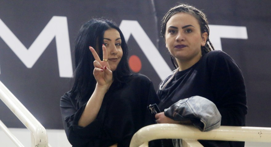 Οι ωραίες παρουσίες στις εξέδρες του »PAOK Sports Arena» (pics) | Pagenews.gr Οι ωραίες παρουσίες στις εξέδρες του »PAOK Sports Arena» (pics) | Pagenews.gr
